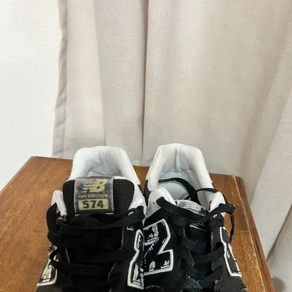 New Balance Running Sneakers Shoe 574-GC574FP1 Florals Black Womens Daisy Sz 6 W - Picture 7 of 9
